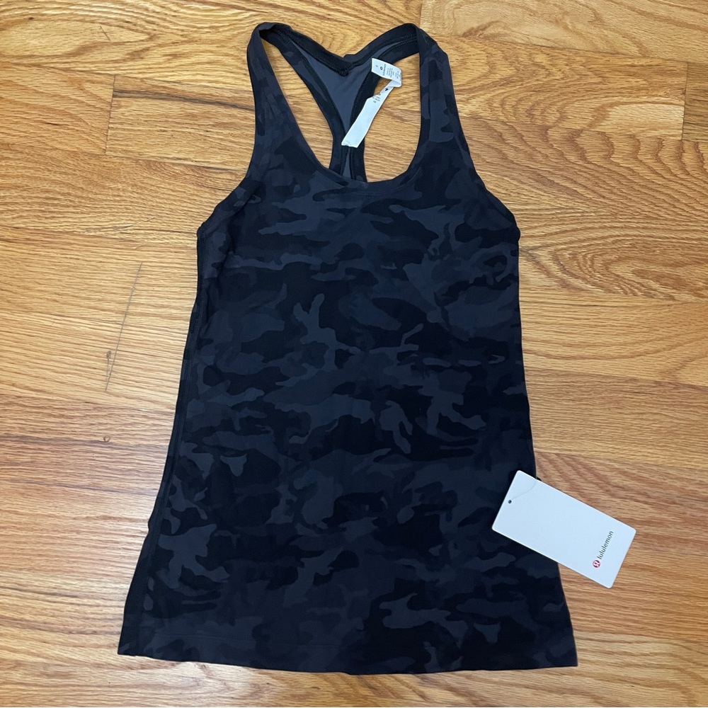 NWT Lululemon Tank